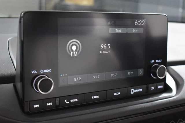 Used 2023  Honda EX image 27