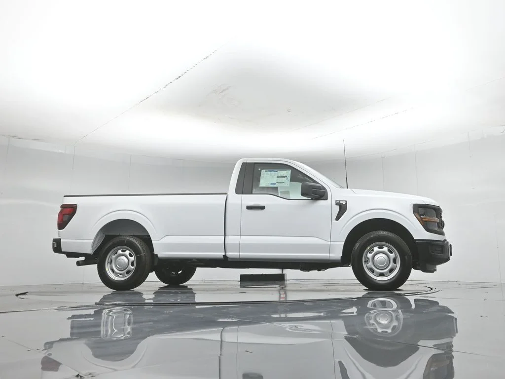 New 2026 Oxford White Ford XL image 46