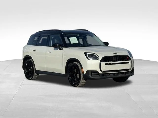2025 MINI Countryman S ALL4's photo
