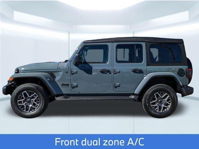 New 2026 Anvil Clear-Coat Exterior Paint Jeep Sahara image 2