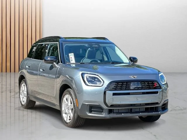 2025 MINI Cooper S Countryman Signature Plus