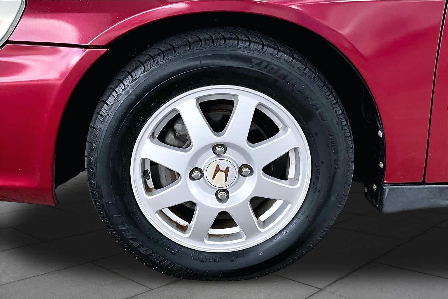 Used 2002 Firepepper Red Pearl Honda SE image 9