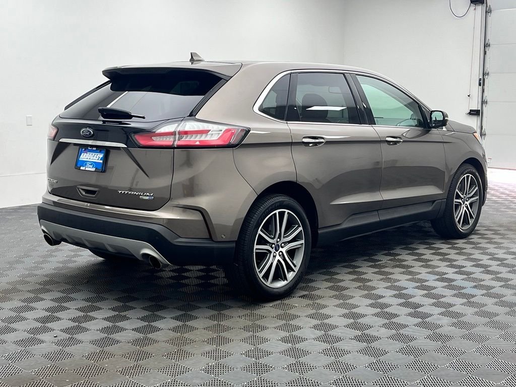 Used 2019 Stone Gray Metallic Ford Titanium image 9