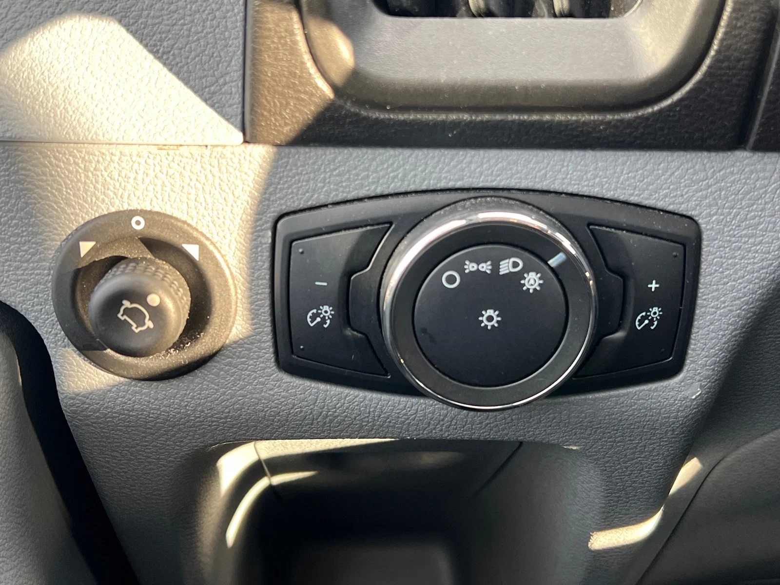 Used 2019 Oxford White Ford XLT T-350 148