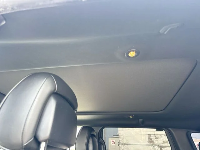 Certified Used 2019 White Jeep Overland image 22