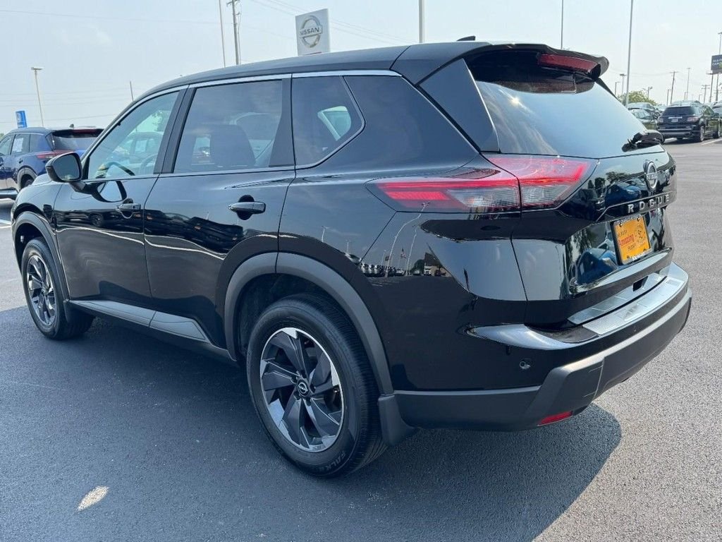 Used 2025 Black Nissan SV image 5