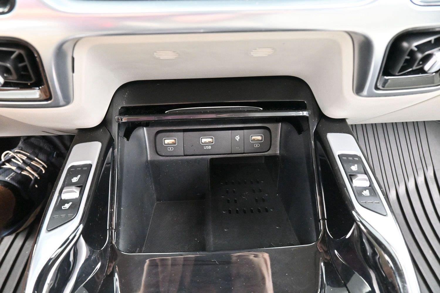 Used 2023 Black Kia SX Prestige image 27