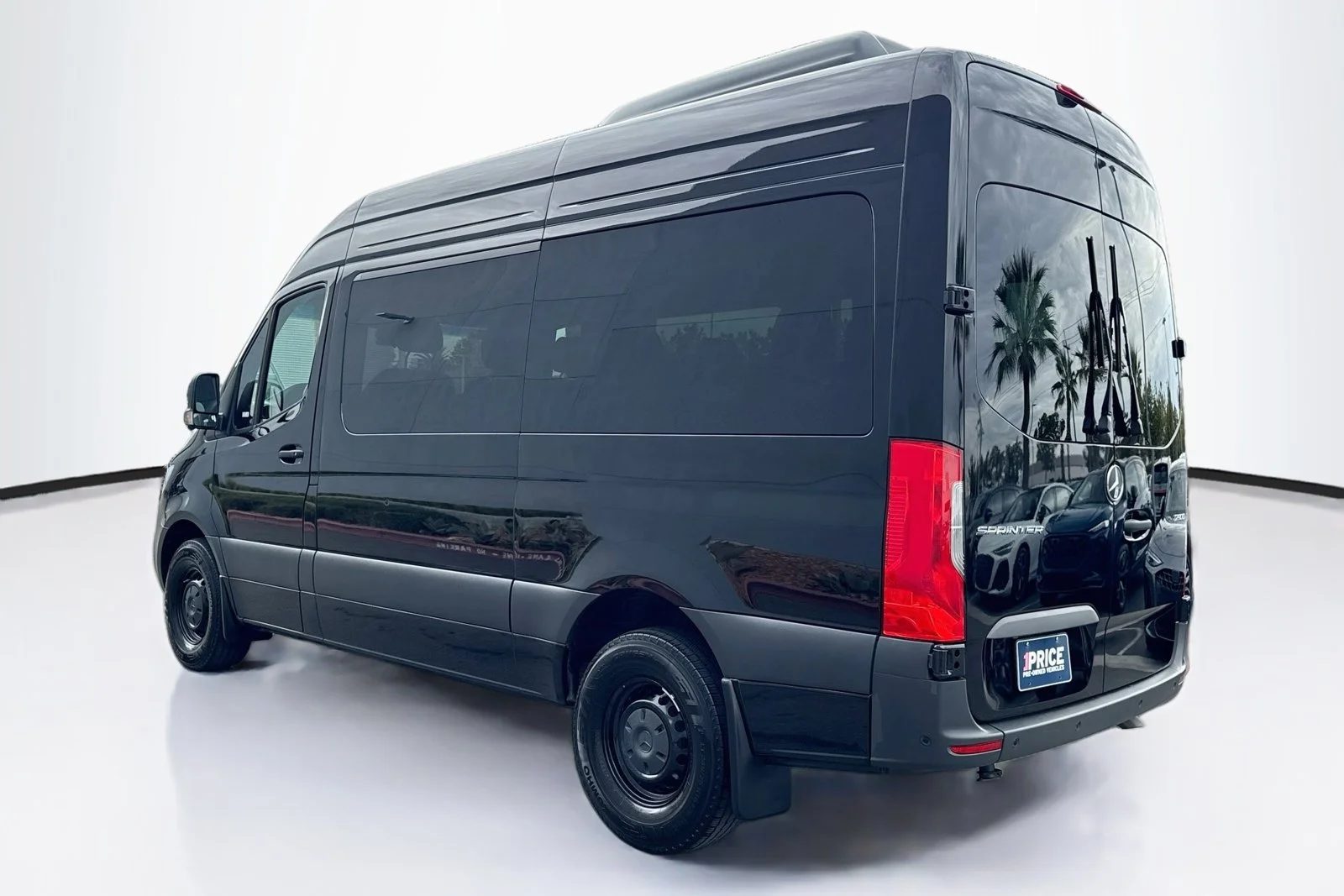 Used 2025 Obsidian Black Metallic Mercedes-Benz  image 7