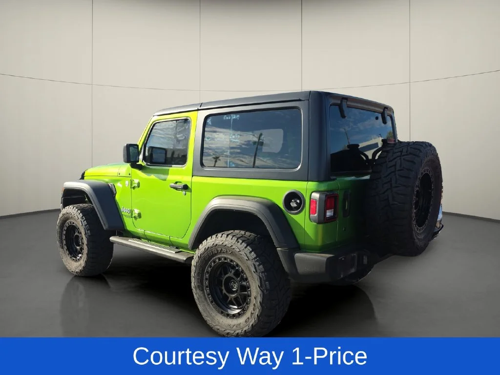 Used 2019 Green Jeep Sport S image 6