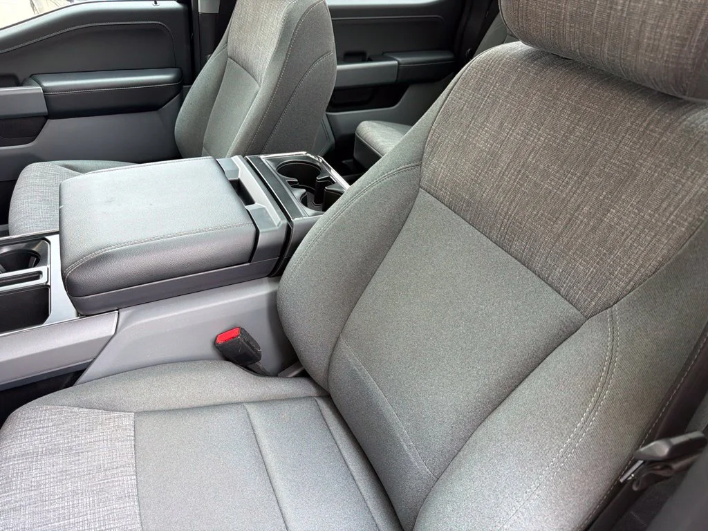 Used 2023 Agate Black Metallic Ford XLT image 10