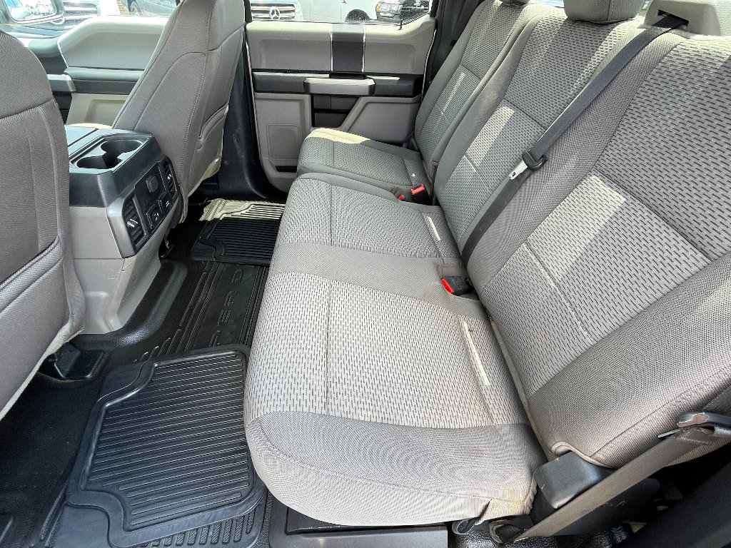 Used 2022 Iconic Silver Metallic Ford XLT image 17