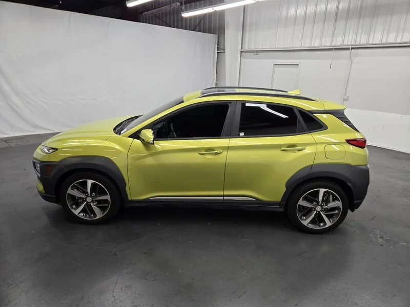 Used 2019 Lime Twist Hyundai Limited image 2