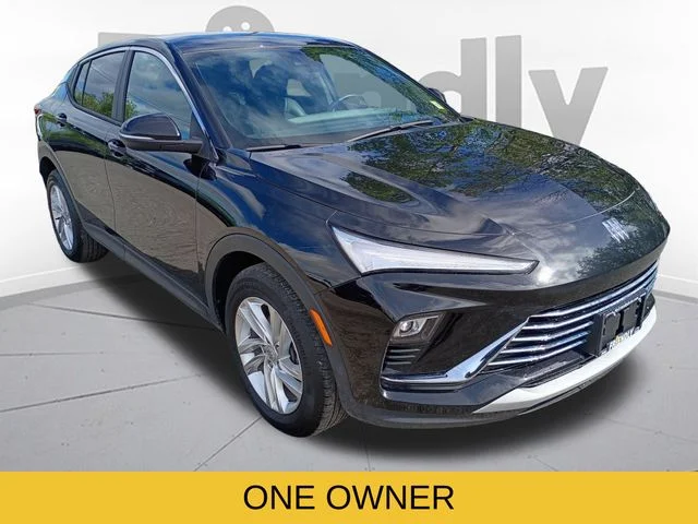 Used 2024 Black Buick Preferred image 3