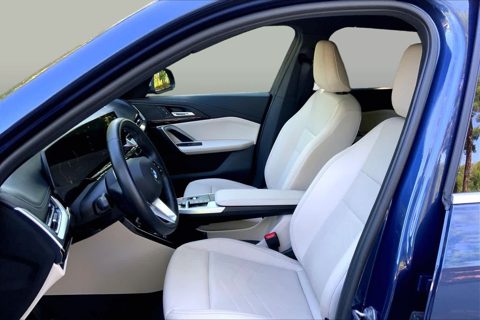 Used 2023 Phytonic Blue Metallic BMW xDrive28i image 8
