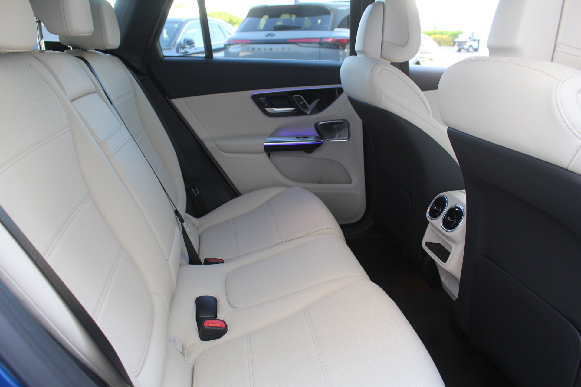 New 2026 Starling Blue Metallic Mercedes-Benz GLC 300 image 21