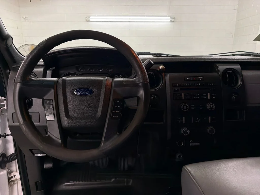 Used 2013 White Ford XL image 7