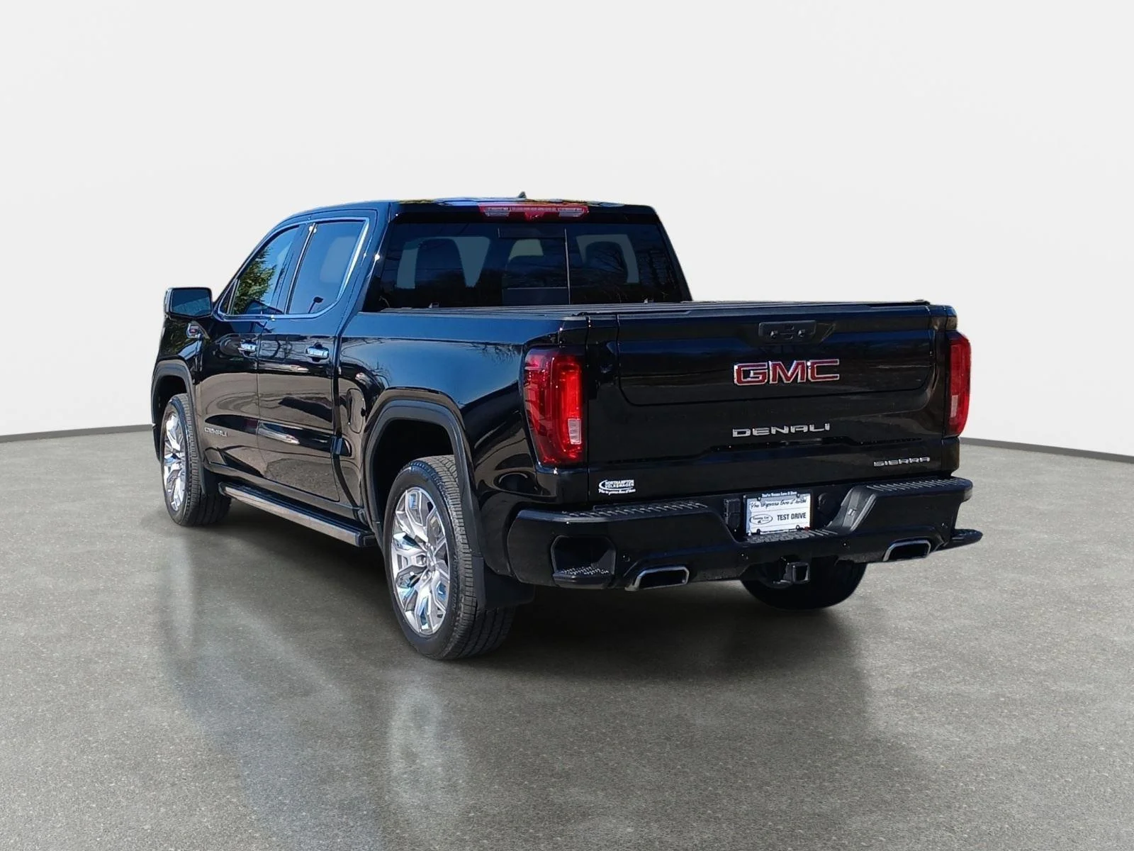 Used 2024 Onyx Black GMC Denali CarbonPro Edition image 10
