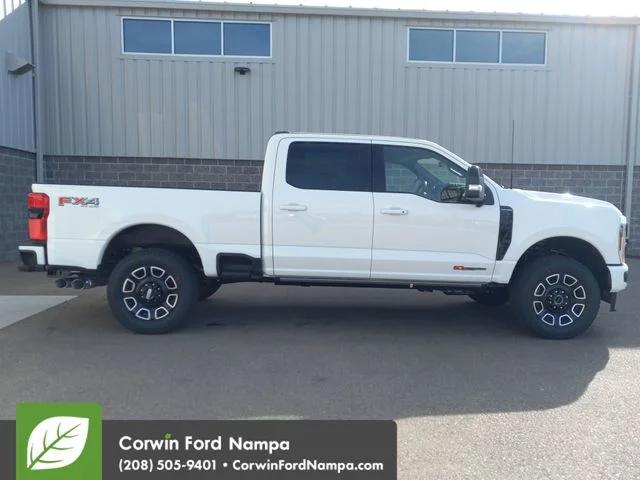 New 2026 Star White Metallic Tri-Coat Ford Platinum image 2