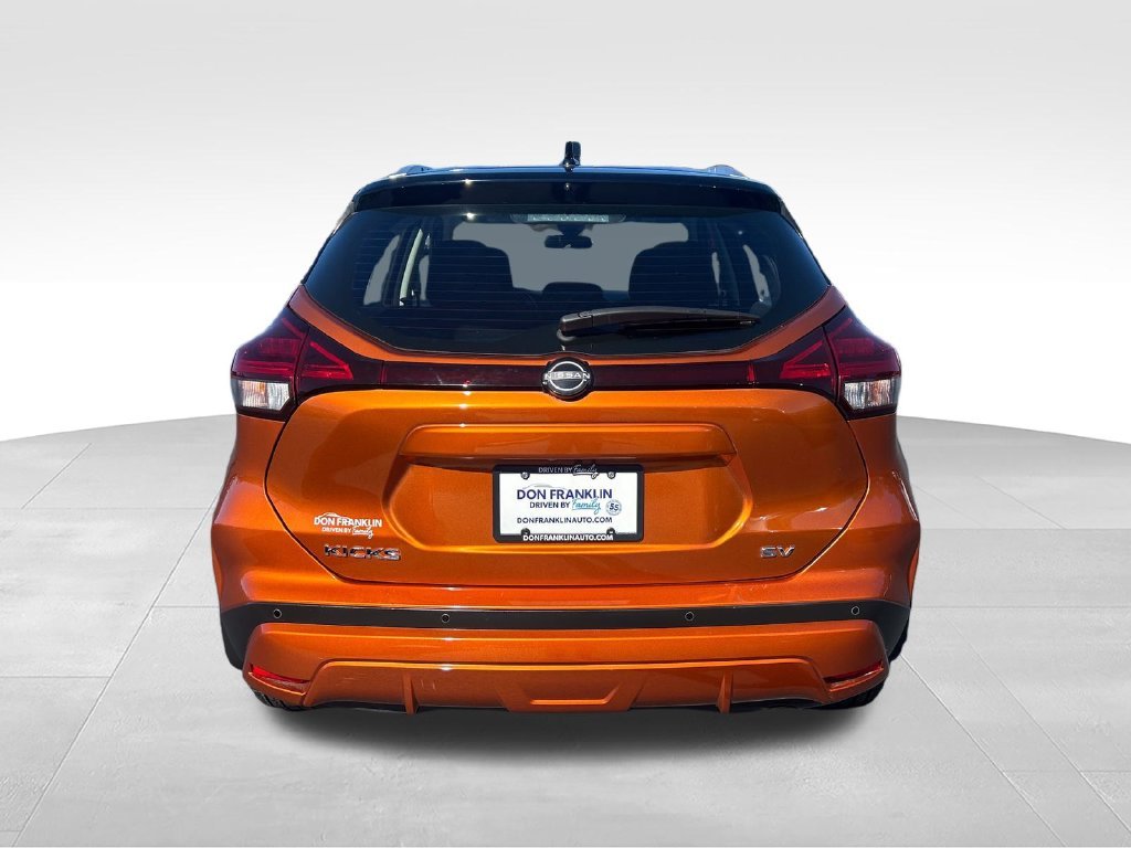 Used 2023 Orange Nissan SV image 4