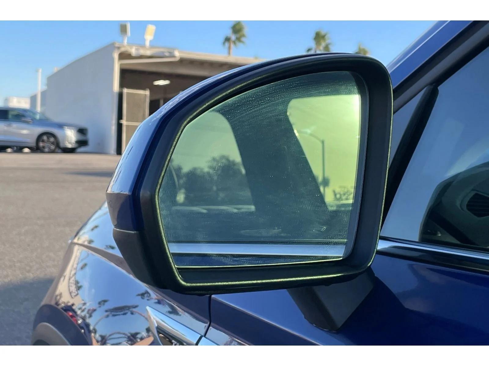 Used 2023 Dusk Blue Metallic Volkswagen SE image 48