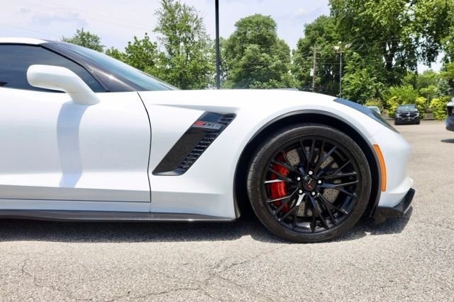 Used 2016 White Chevrolet Z06 image 13