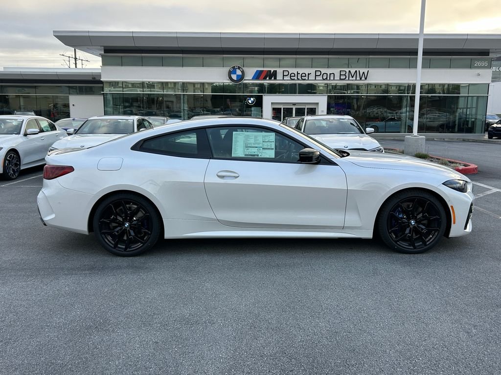 2026 BMW 4 Series M440i - Photo 6