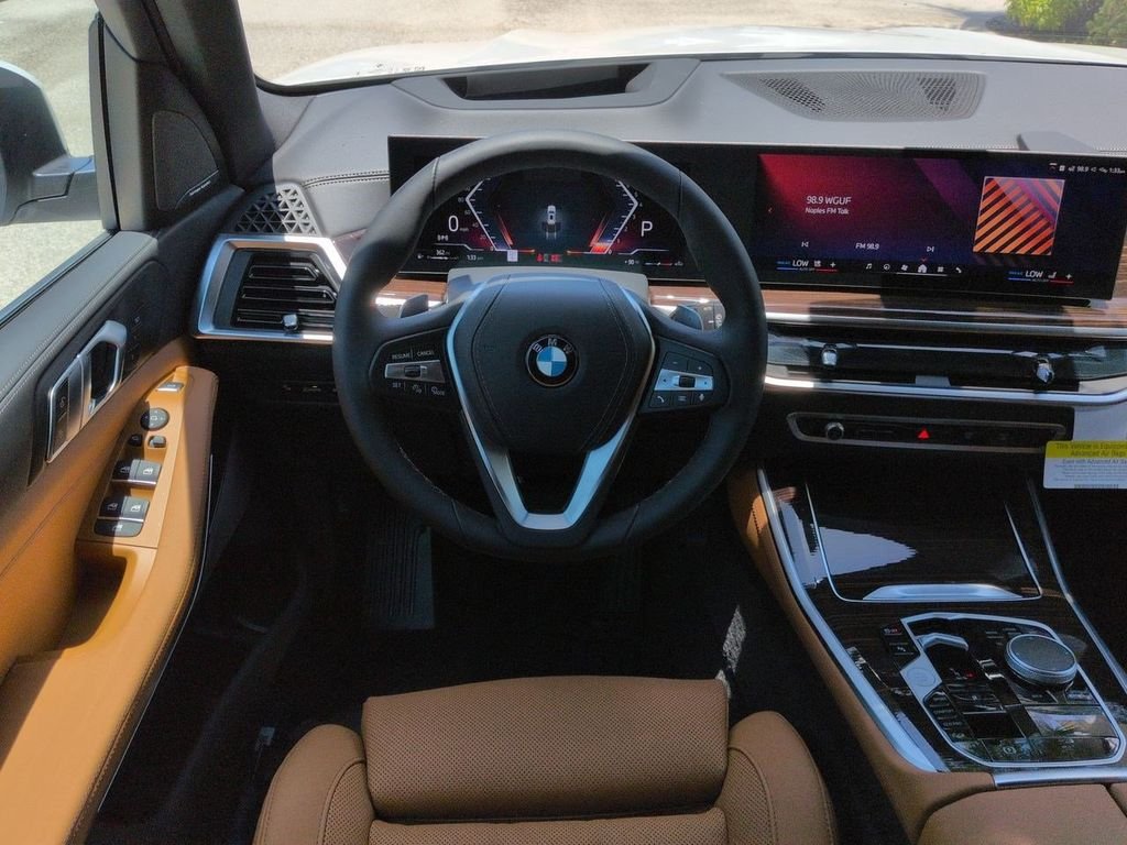 New 2026 Alpine White BMW xDrive40i image 16