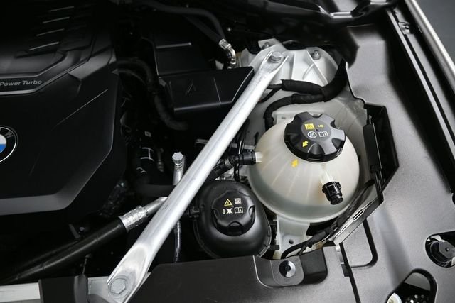 Used 2024 White BMW sDrive30i image 39