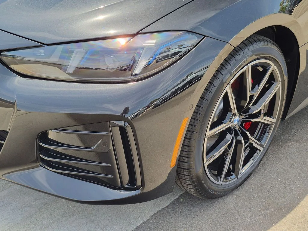 New 2026 Black BMW xDrive40 image 25