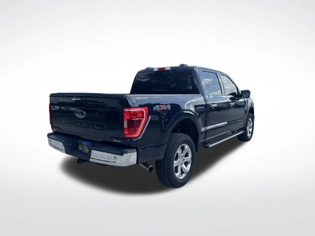 Used 2022 Blue Metallic Ford XLT image 5