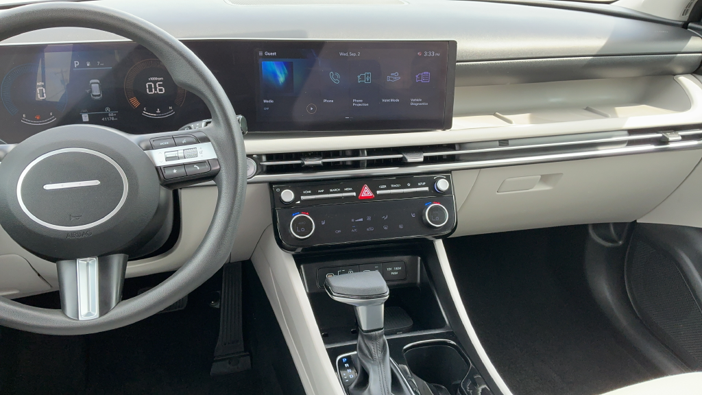 Used 2025 Blue Hyundai SEL image 8