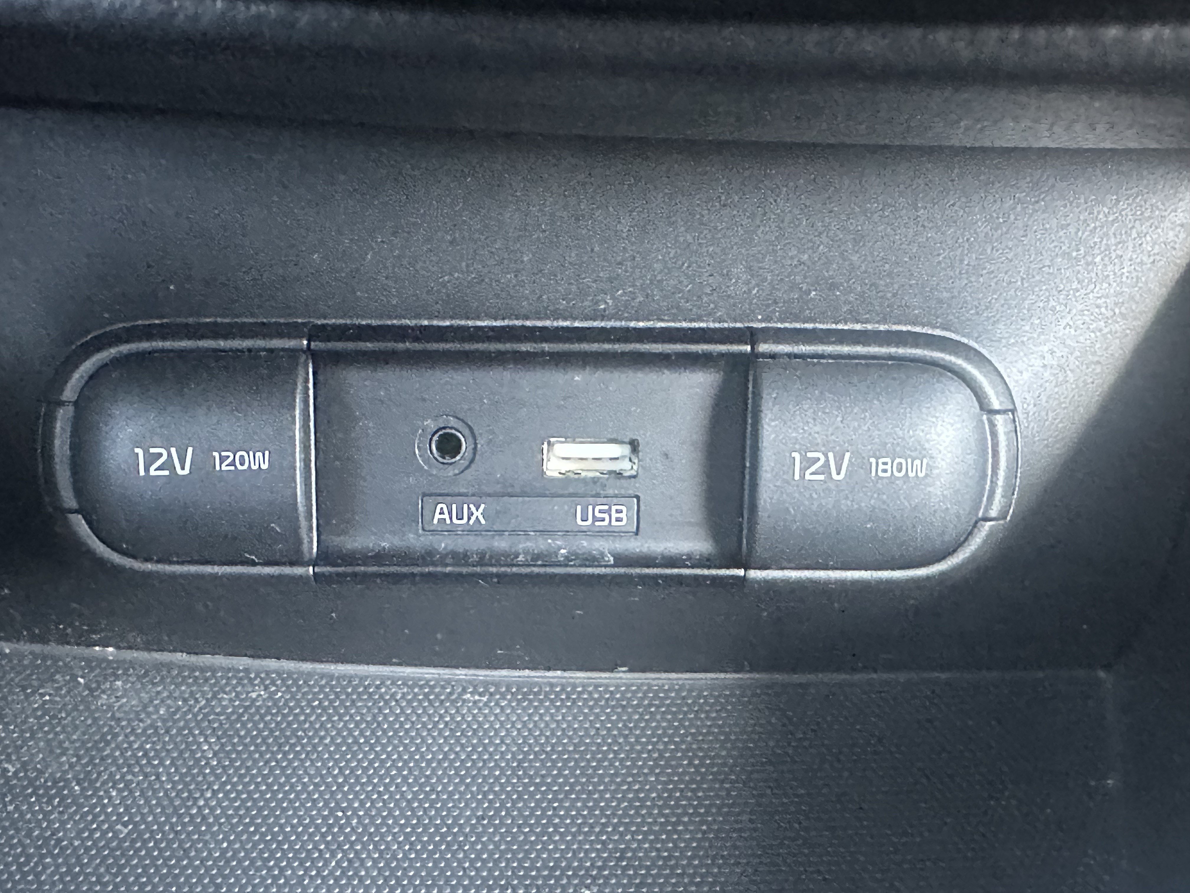 Used 2019 Inferno Red Kia Base image 29