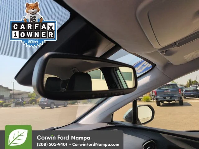 Used 2022 Beige Toyota XLE AWD-e image 21