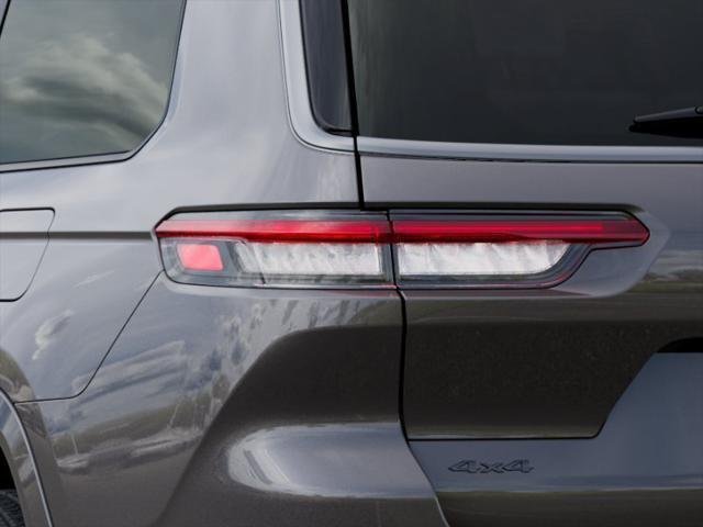New 2026 Baltic Gray Metallic Clear-Coat Exterior Paint Jeep Summit image 5