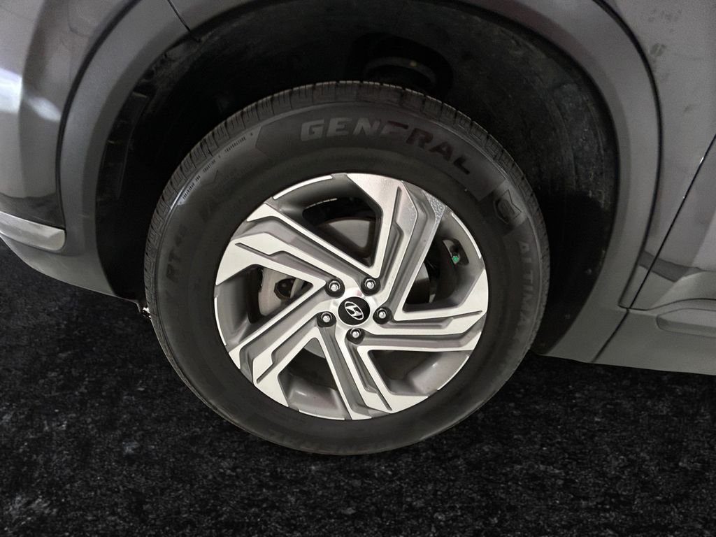 Used 2023 Black Hyundai SEL image 27