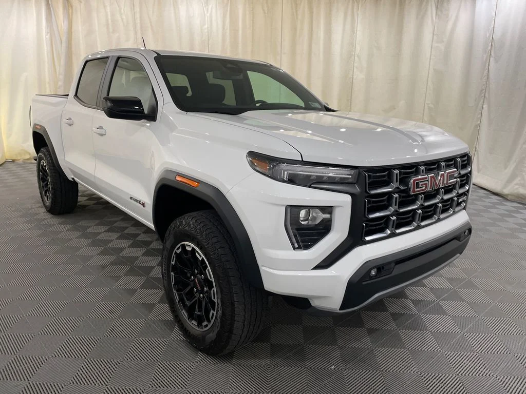 Certified Used 2026 Summit White GMC 4WD AT4 image 3