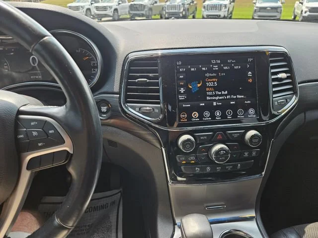 Used 2021 Gray Jeep Laredo X image 17