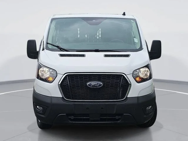 Used 2025 White Ford Base image 2