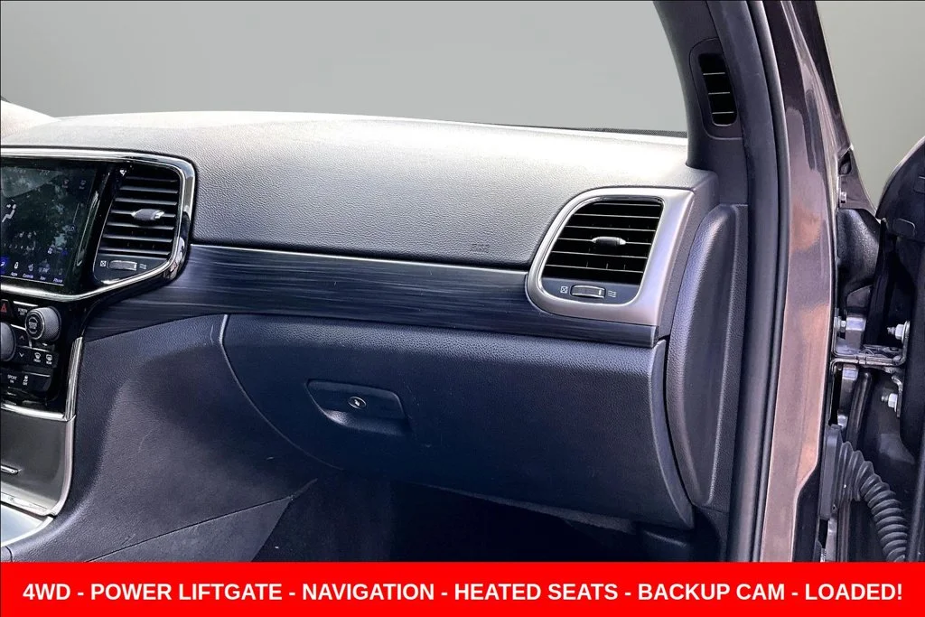 Used 2019 Gray Jeep Altitude image 31