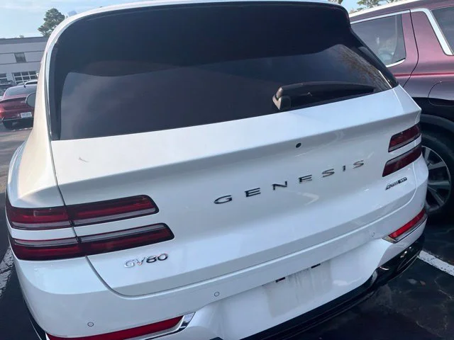 Used 2021 White Genesis 3.5T image 9