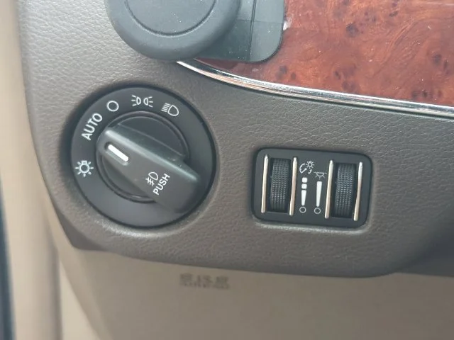 Used 2013 Red Chrysler Touring image 22