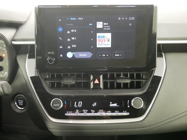 Used 2025 Wind Chill Pearl Toyota SE image 18