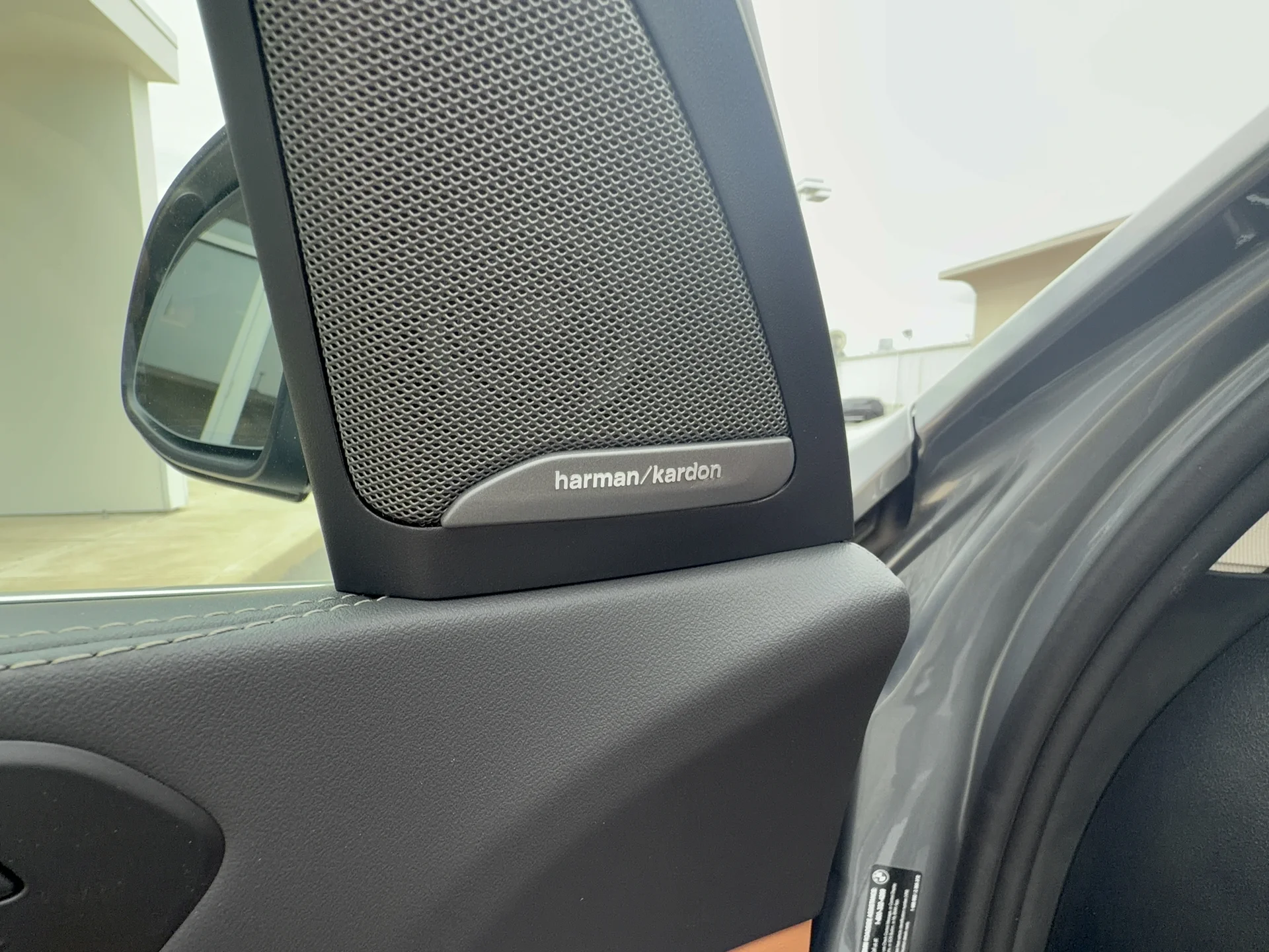 New 2026 Skyscraper Grey Metallic BMW xDrive40i image 10
