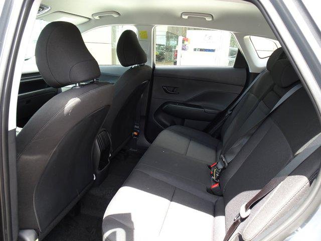 2025 Hyundai Kona SE - Photo 10