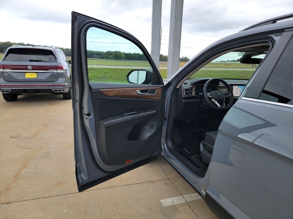 2026 Volkswagen Atlas SE w/Tech - Photo 27