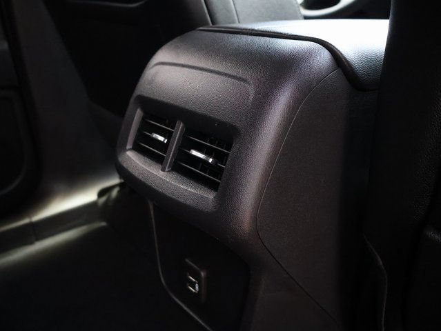 2024 GMC Terrain SLT - Photo 13
