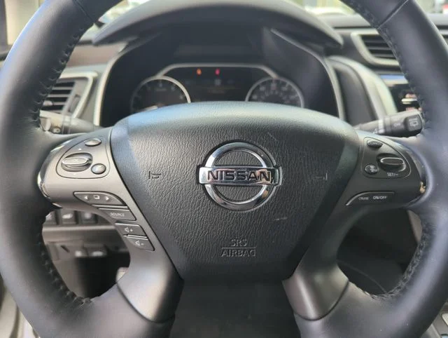 Used 2020 Silver Nissan Platinum image 45