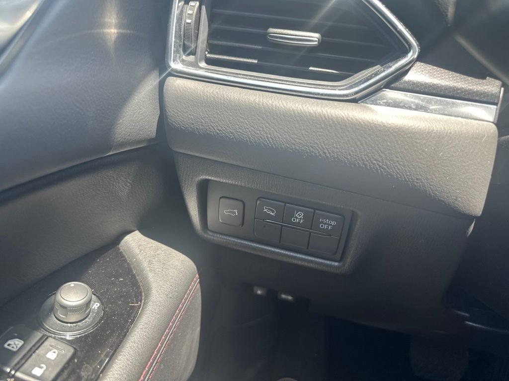 Certified Used 2025 Gray Mazda 2.5 S Carbon Edition image 16