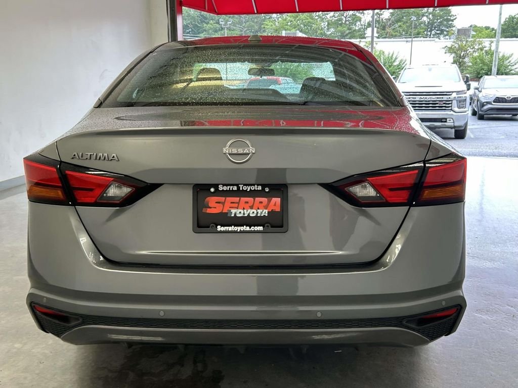 Used 2025 Gray Nissan 2.5 SV image 4