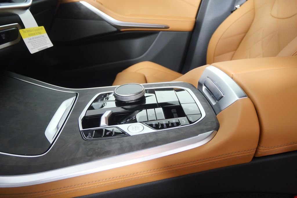 New 2026 Manhattan Green Metallic BMW xDrive40i image 21